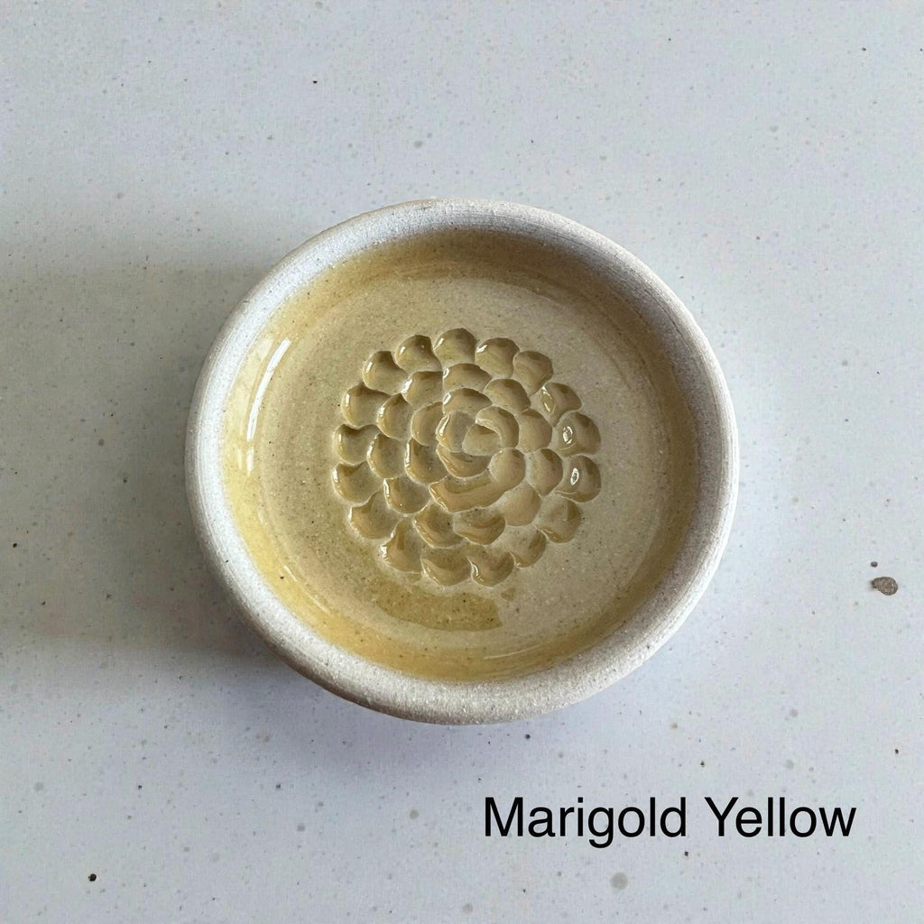 Handmade Ceramic Garlic Grater - Lots of Color Options - Multiple Sizes - Great for ginger, turmeric, Parmesan, etc. - Dishwasher safe