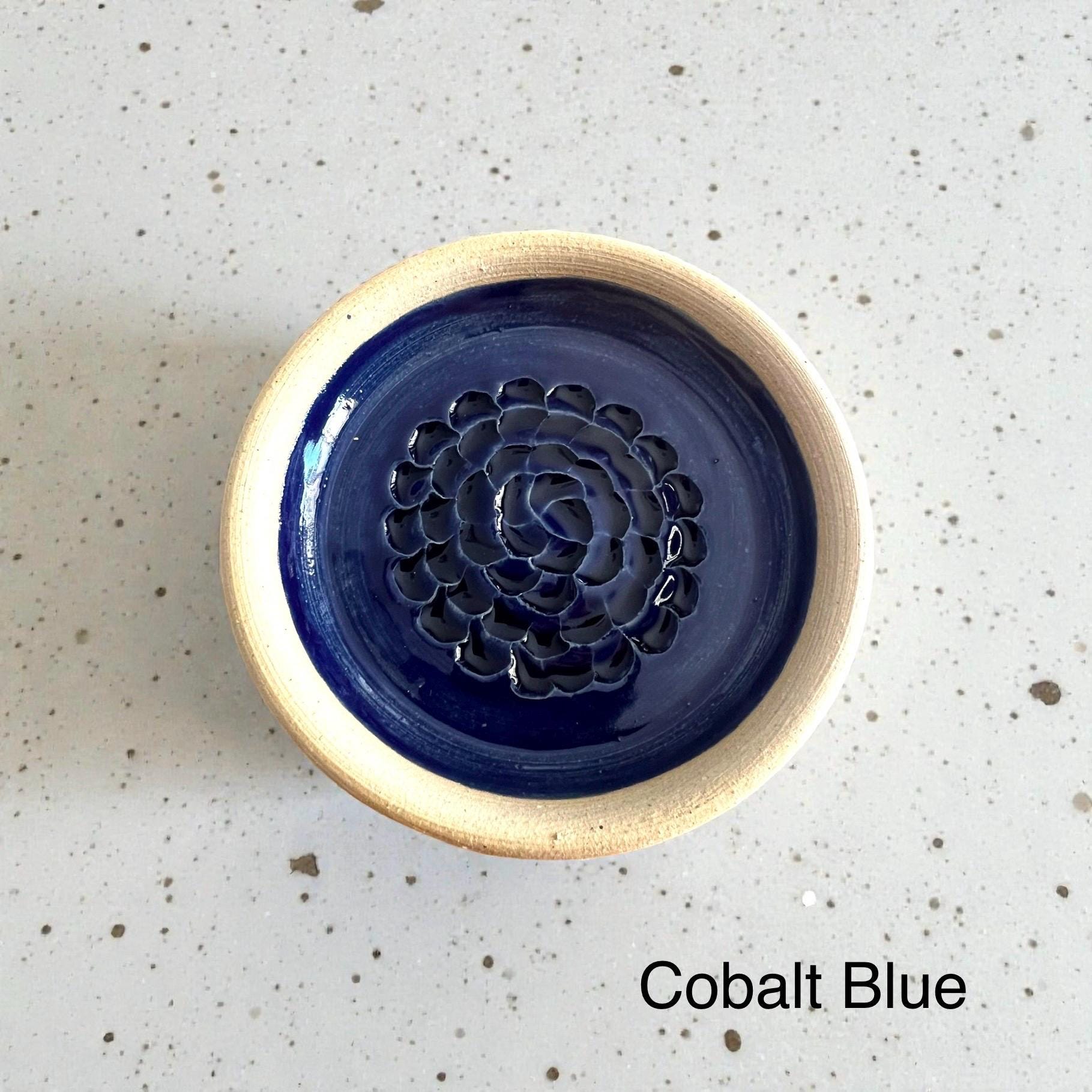 Handmade Ceramic Garlic Grater - Lots of Color Options - Multiple Sizes - Great for ginger, turmeric, Parmesan, etc. - Dishwasher safe